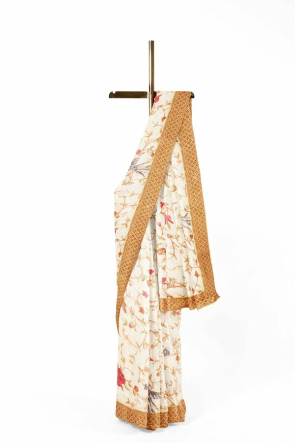 White saree with golden border - Image 2