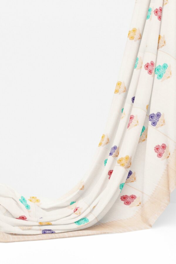 White saree with light golden colour border - Image 3