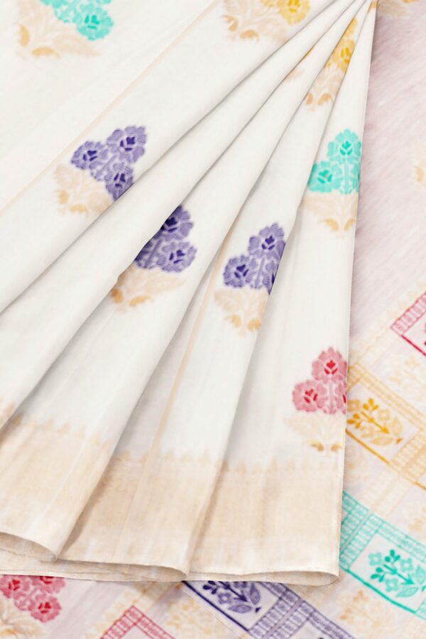 White saree with light golden colour border - Image 6