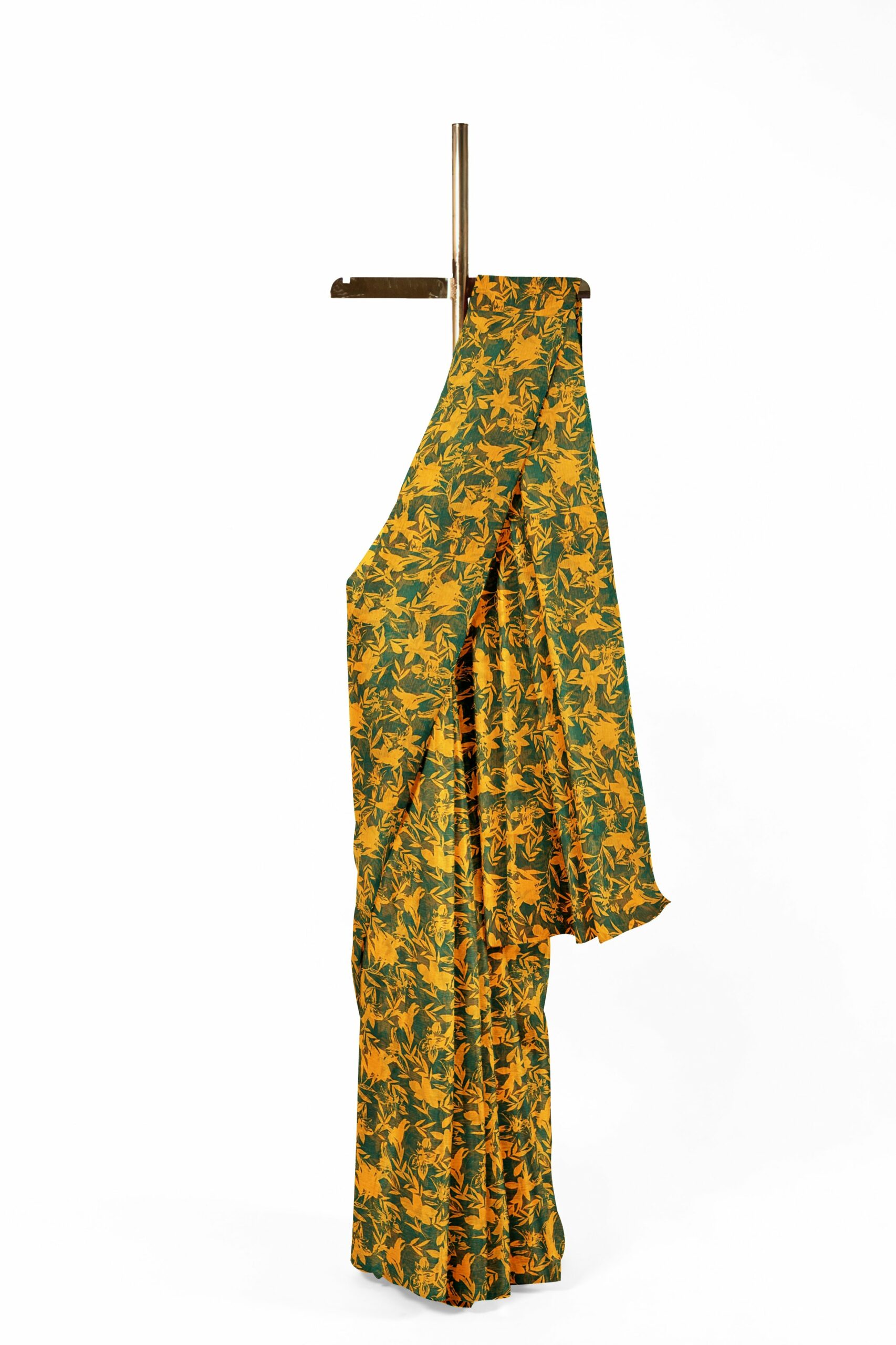 Yellow green saree with yellow green border - Image 2