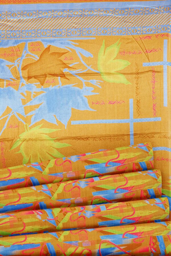 Yellow saree with blue border - Image 4