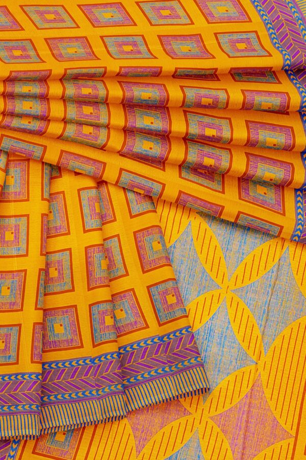 Yellow saree with green border - Image 5