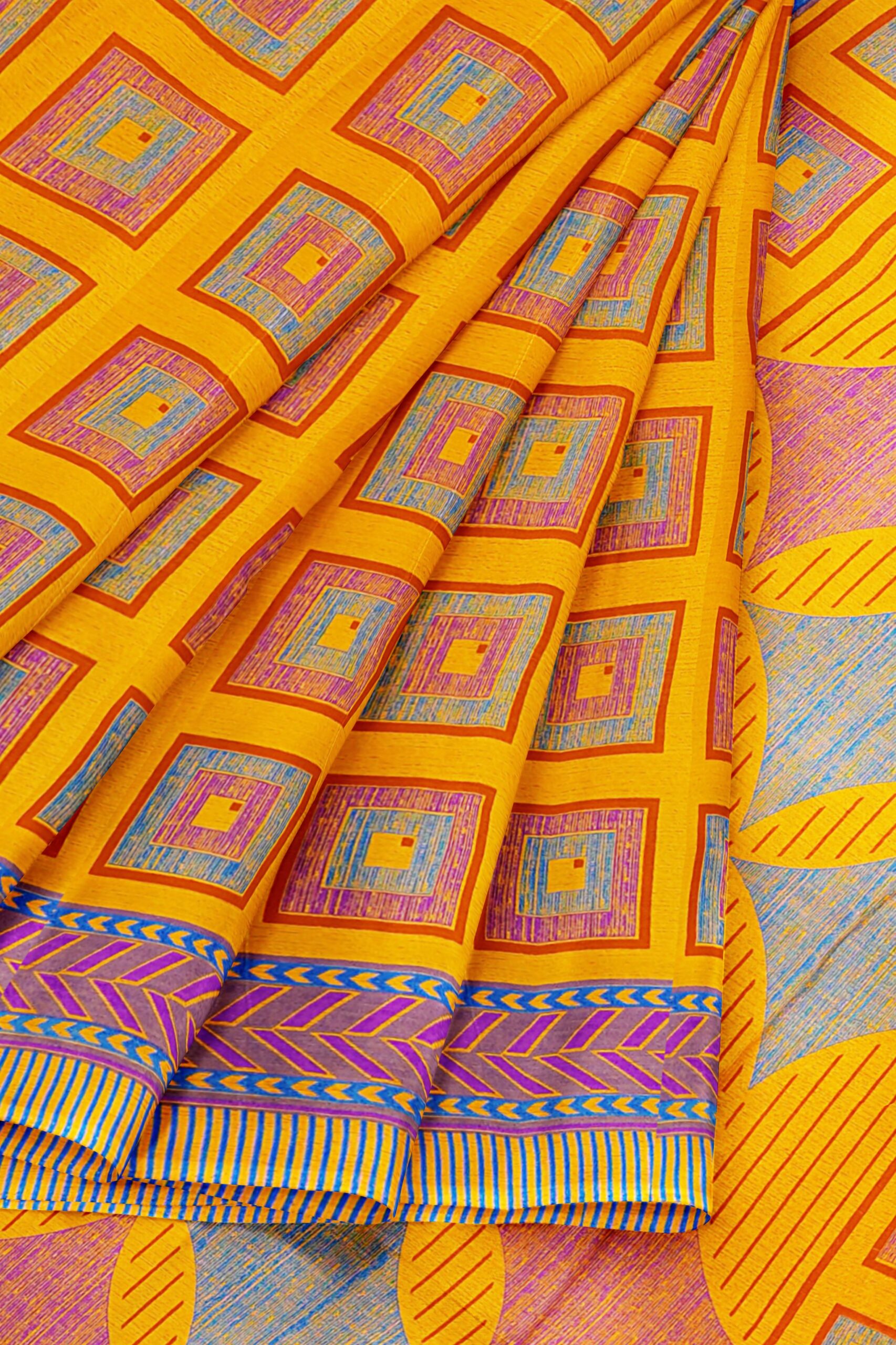 Yellow saree with green border - Image 6