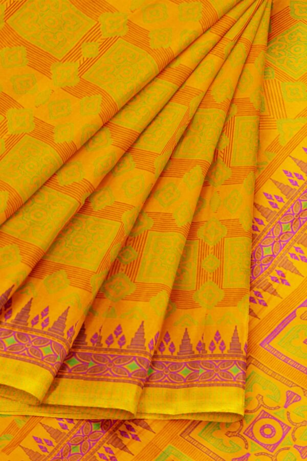 Yellow saree with red border - Image 6