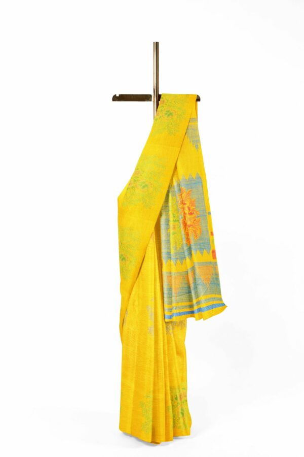 Yellow saree with yellow border - Image 2