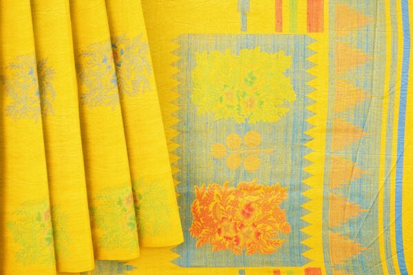 Yellow saree with yellow border - Image 4