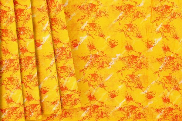 Yellow saree with yellow border - Image 4