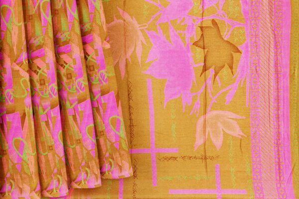 Yellow saree with yellow border - Image 4