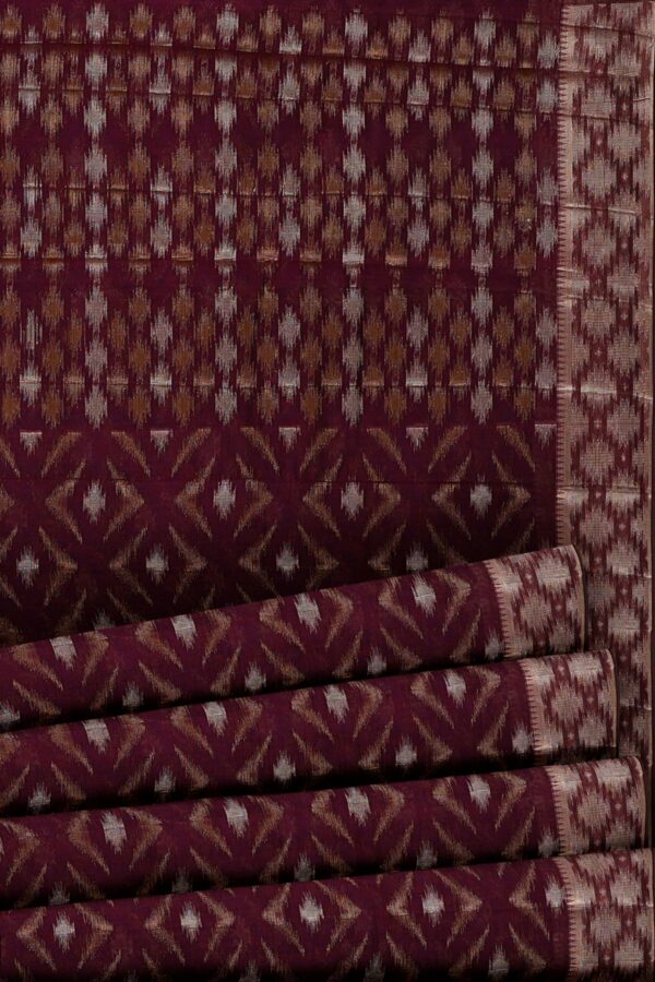Maroon saree with silver colour border - Image 4
