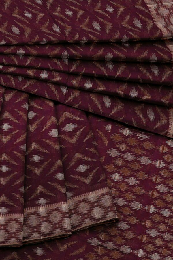 Maroon saree with silver colour border - Image 5