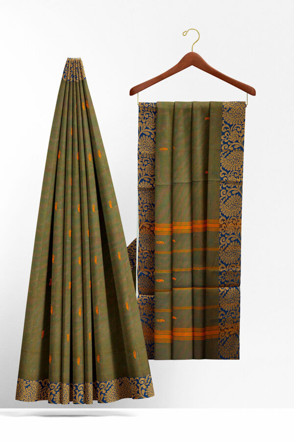 sri kumaran stores chettinad cotton dark green saree with golden blue border 2