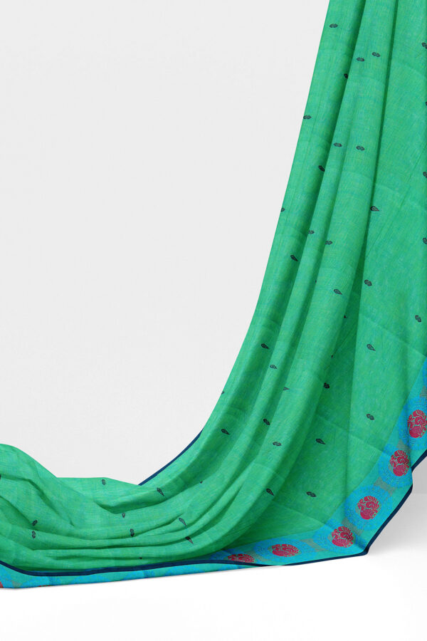 sri kumaran stores chettinad cotton light green saree with sky blue border 3