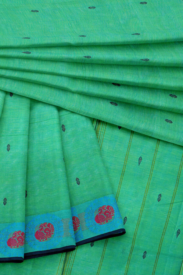 sri kumaran stores chettinad cotton light green saree with sky blue border 5