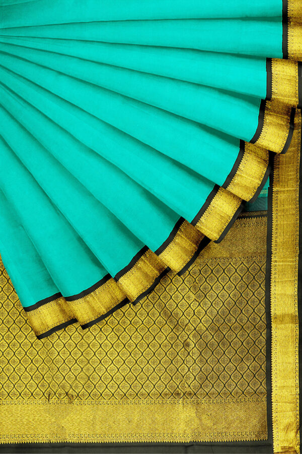sri kumaran stores kanchipuram silk saree turquoise blue saree with golden black border 4