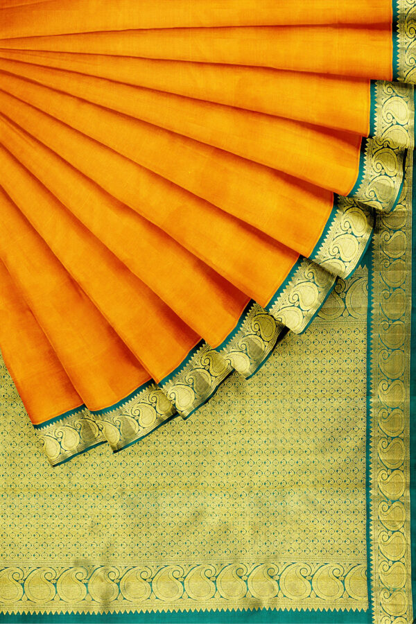 sri kumaran stores kanchipuram silk saree yellow saree with golden green border 4