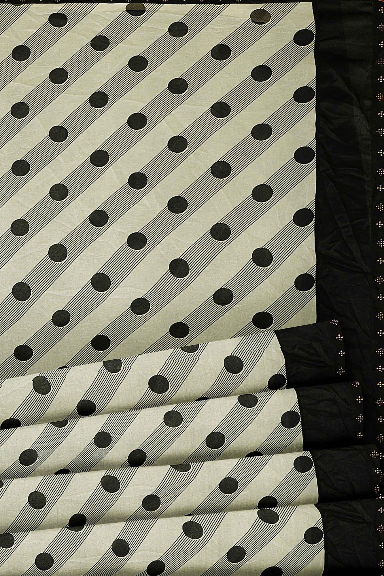 sri kumaran stores linen chiffon saree black and white saree with black border 3 4