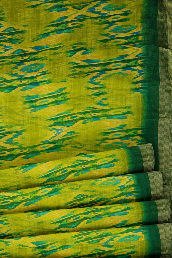 sri kumaran stores linen chiffon saree parrot green saree with golden green border 4