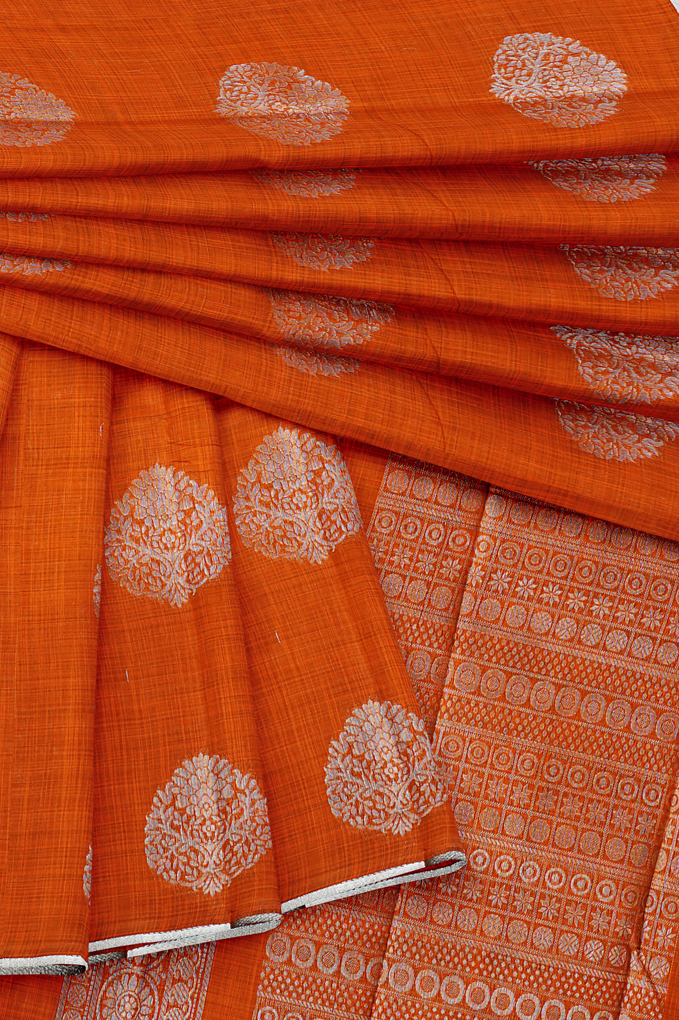 sri kumaran stores semi silk cotton orange saree with silver colour border 5