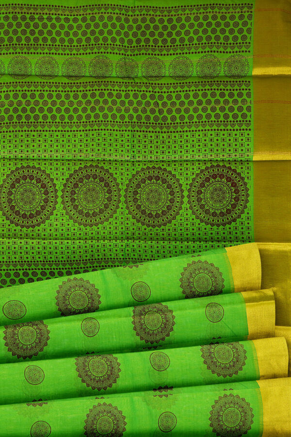sri kumaran stores semi silk cotton printed parrot green saree with golden border 4