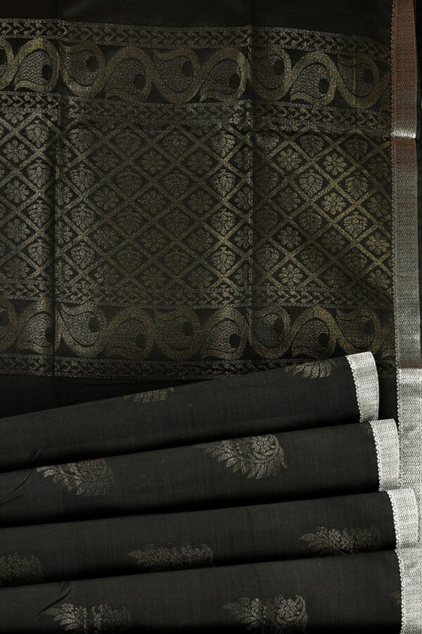 sri kumaran stores semi silk cotton saree black saree with silver border 4
