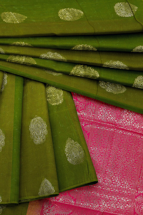 sri kumaran stores semi silk cotton saree dark green saree with green border 5