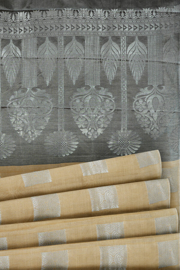 sri kumaran stores semi silk cotton saree half white saree with half white border 4