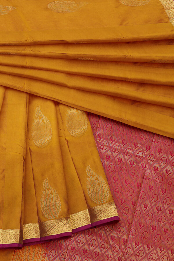 sri kumaran stores soft silk golden yellow saree with golden border 5
