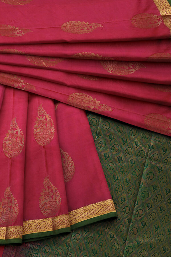 sri kumaran stores soft silk pink saree with golden border 5