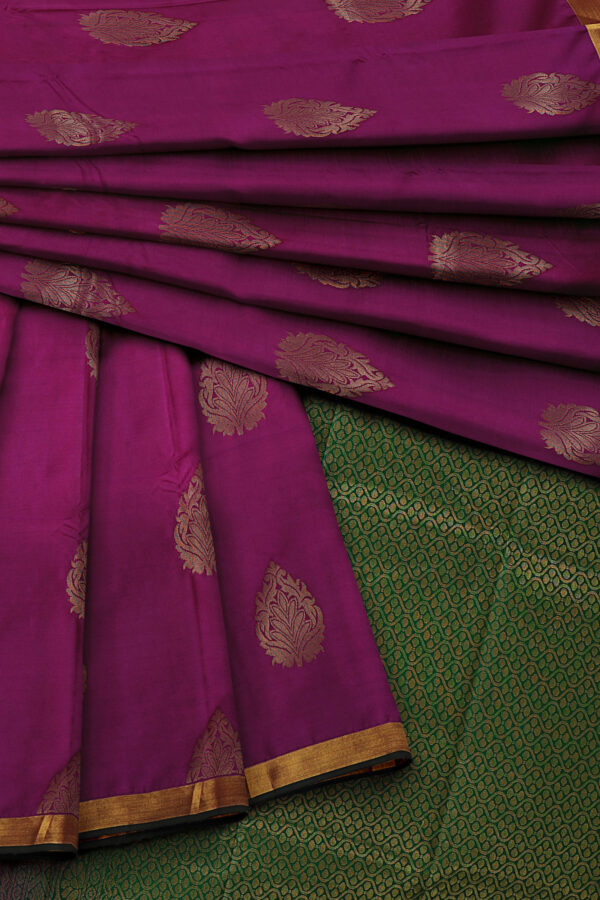 sri kumaran stores soft silk purple saree with golden border 5