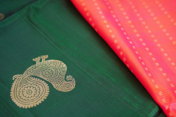 sri kumaran stores soft silk saree dark green saree with golden border 4