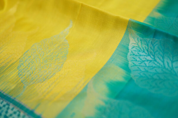 sri kumaran stores soft silk saree light yellow saree with sky blue border 3