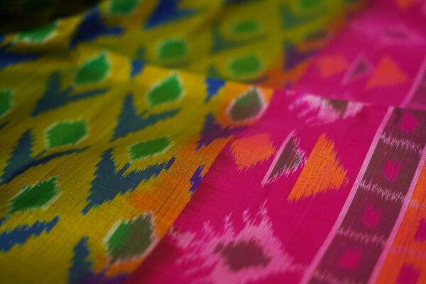 sri kumaran stores soft silk saree mustard yellow saree with golden pink border 3