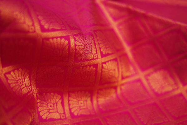 sri kumaran stores soft silk saree sandal saree with red border 3