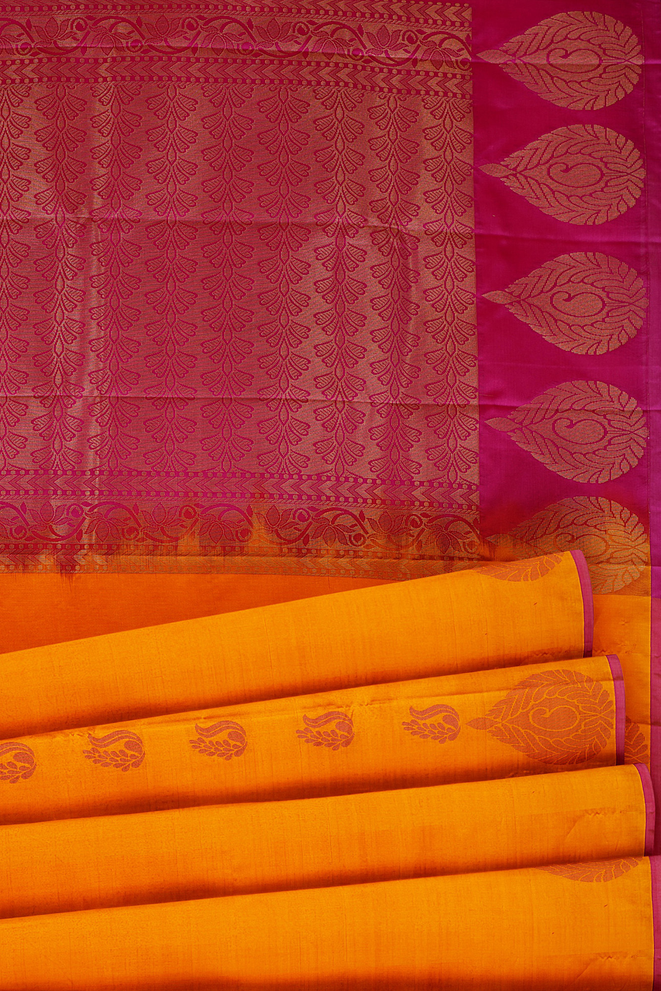 sri kumaran stores soft silk yellow saree with pink border 4