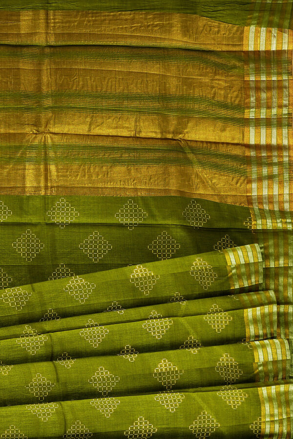 sri kumaran stores tussar silk green saree with golden silver border 4