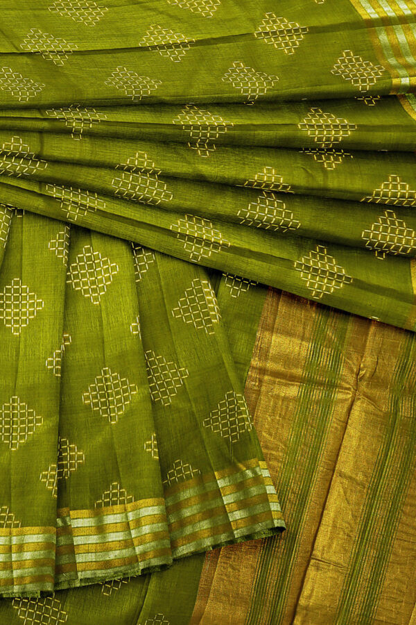 sri kumaran stores tussar silk green saree with golden silver border 5