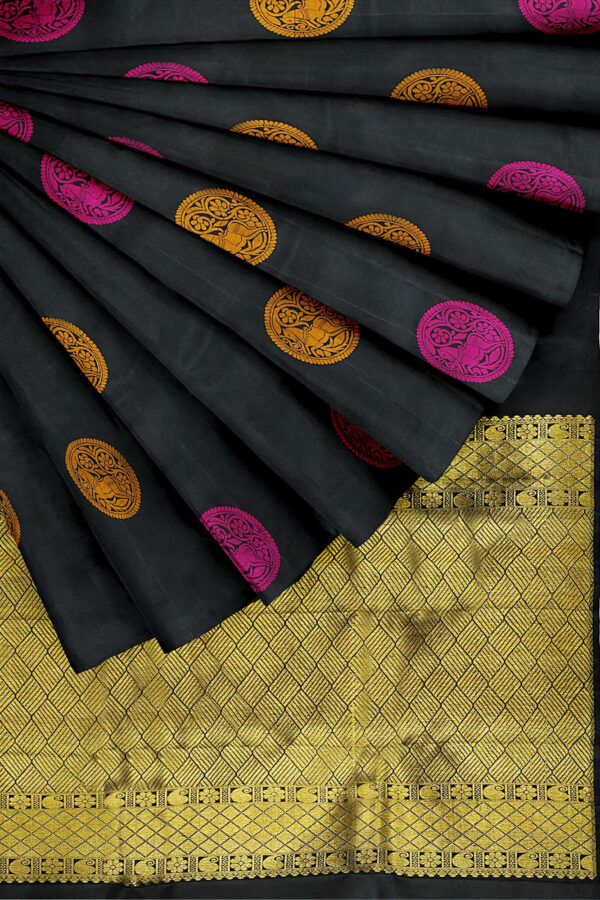 sri kumaran stores kanchipuram silk saree black saree with black border 1 4