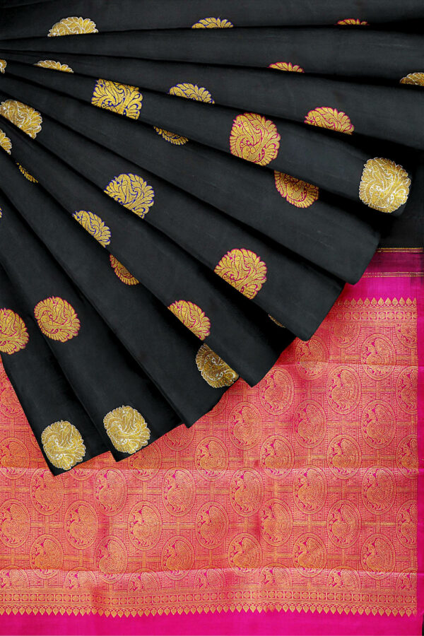 sri kumaran stores kanchipuram silk saree black saree with black border 3 4