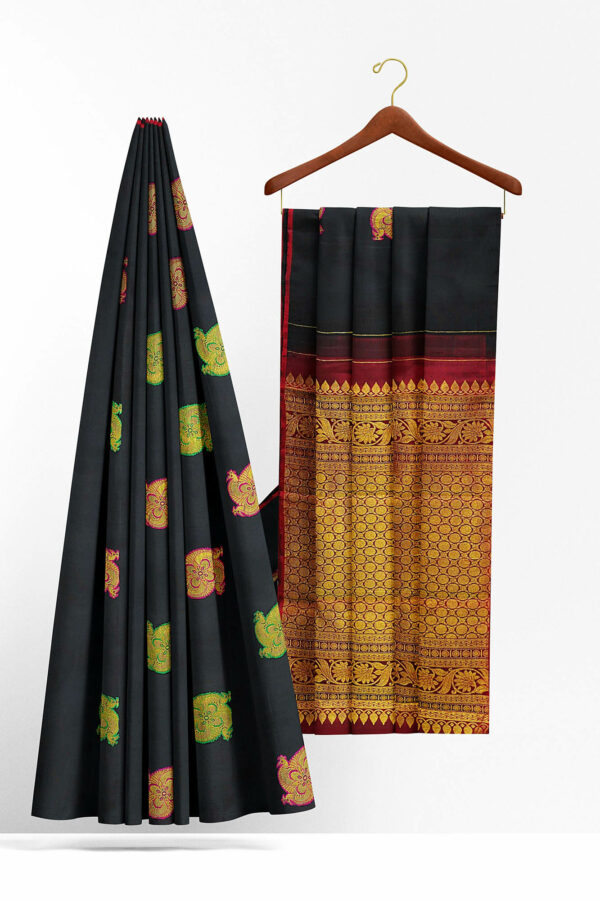 sri kumaran stores kanchipuram silk saree black saree with golden black border 3