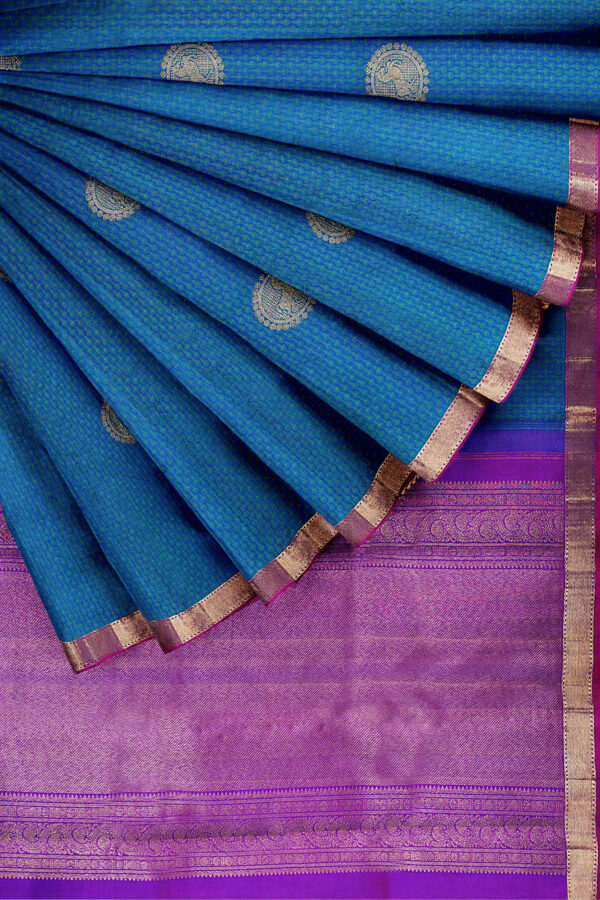 sri kumaran stores kanchipuram silk saree blue saree with golden purple border 4