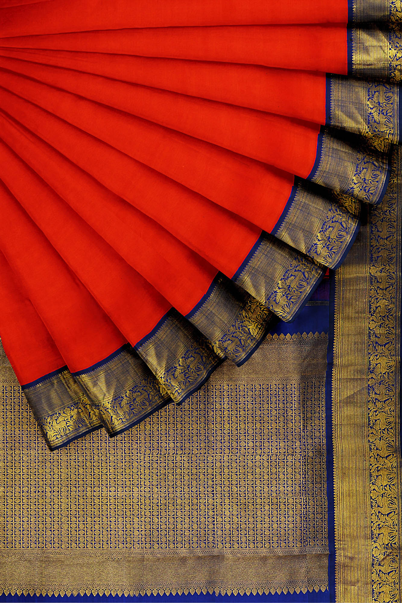 sri kumaran stores kanchipuram silk saree bright orange saree with golden blue border 4