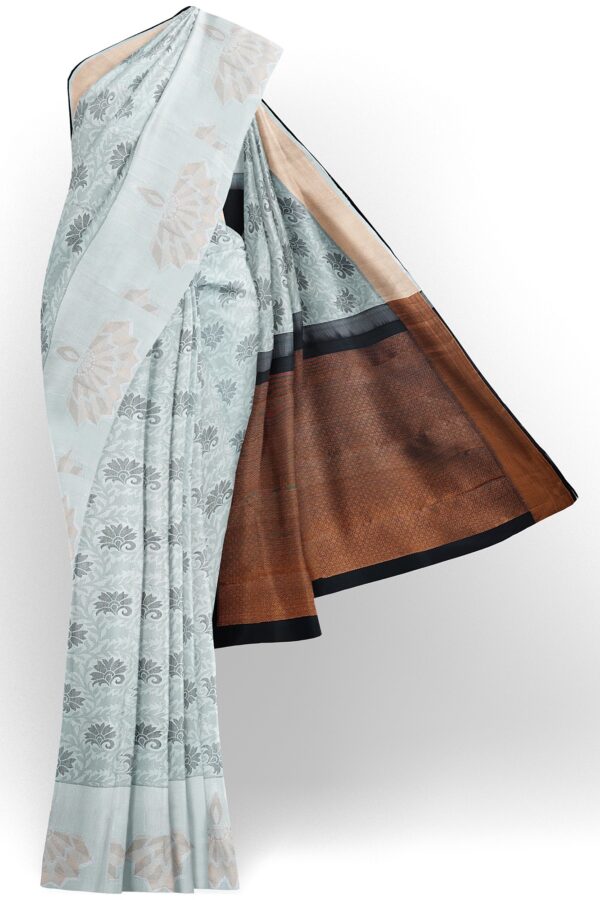sri kumaran stores kanchipuram silk saree greyish white saree with brown border 2