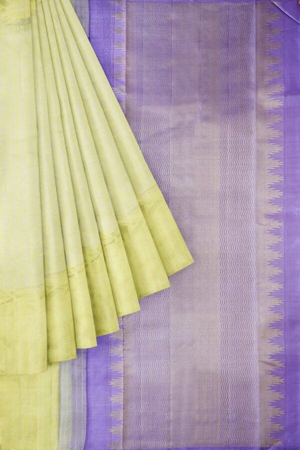 sri kumaran stores kanchipuram silk saree half white saree with half white border 1