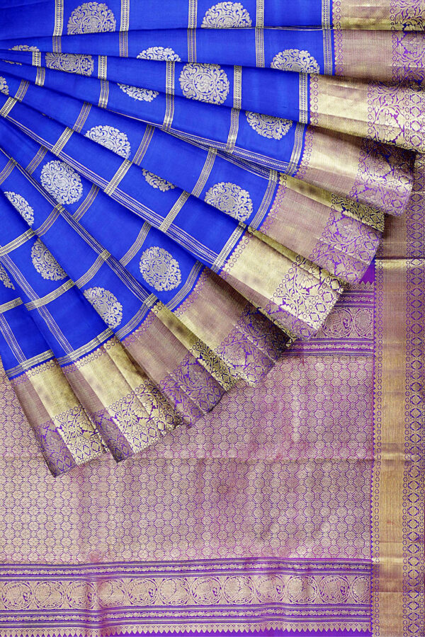 sri kumaran stores kanchipuram silk saree ink blue saree with golden colour border 4