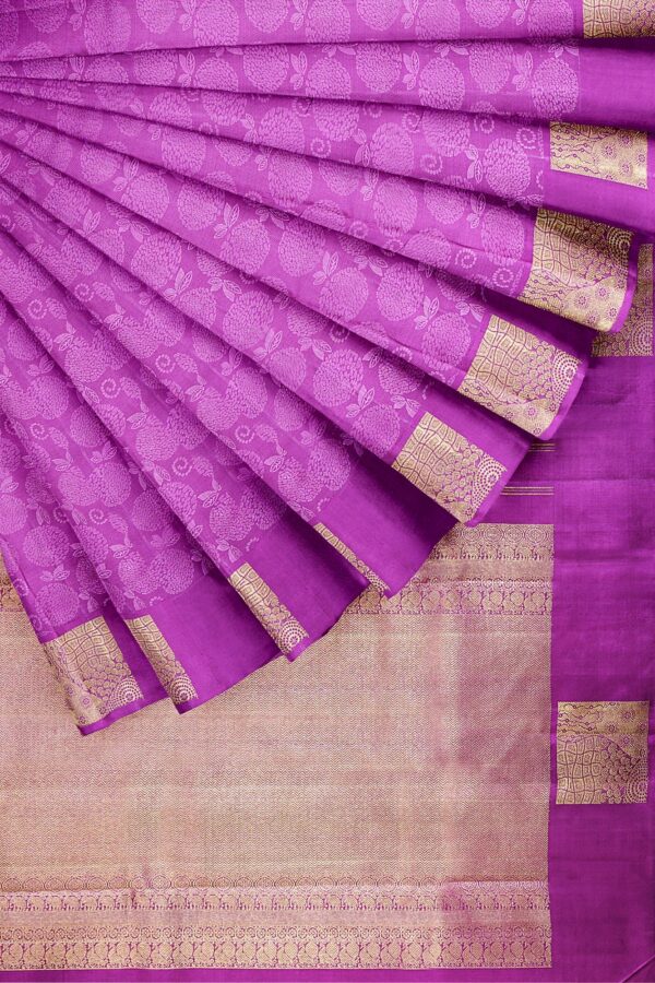 sri kumaran stores kanchipuram silk saree light purple saree with purple border 4