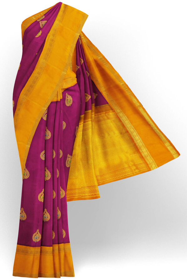 sri kumaran stores kanchipuram silk saree maroon saree with golden yellow border 2