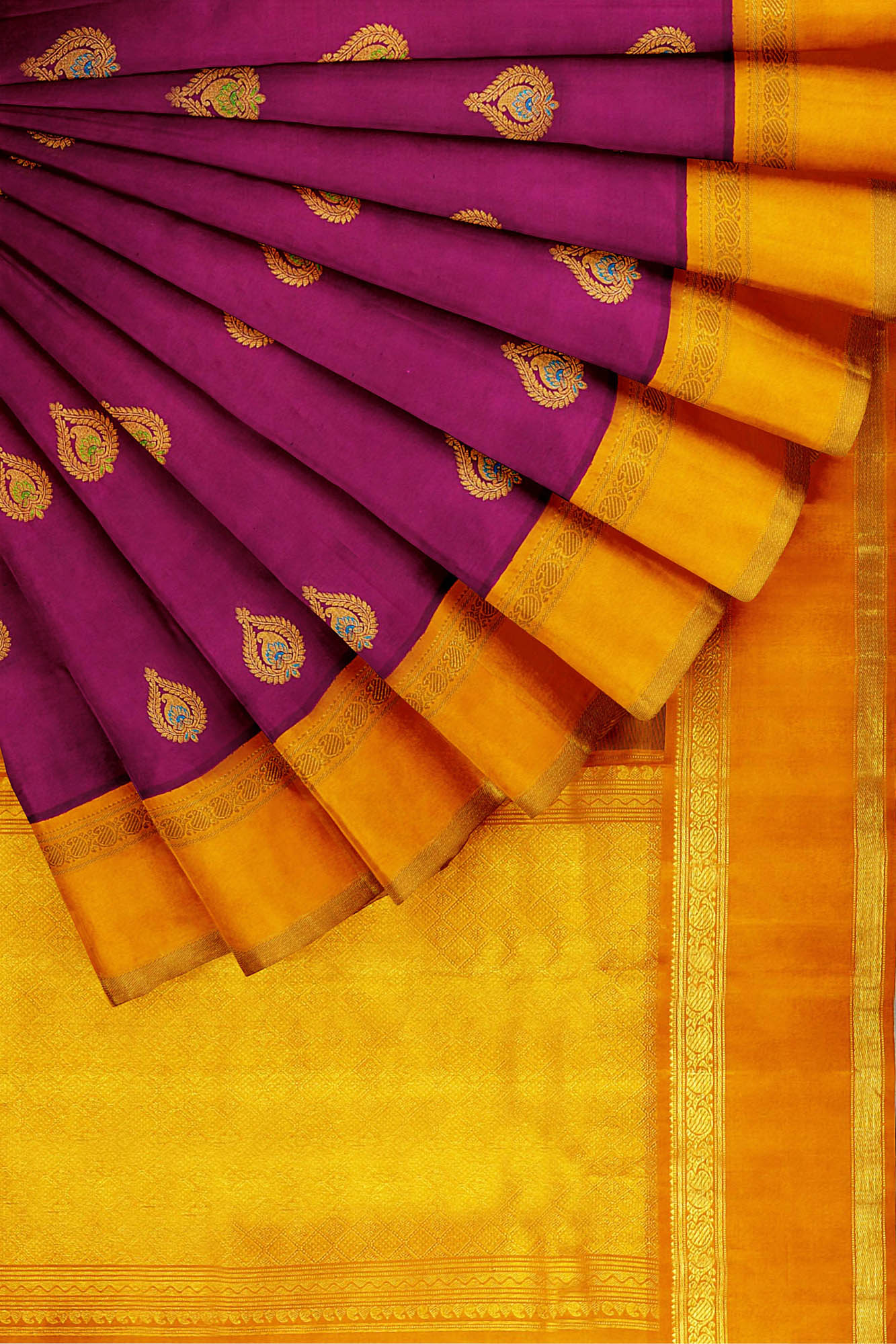 sri kumaran stores kanchipuram silk saree maroon saree with golden yellow border 4
