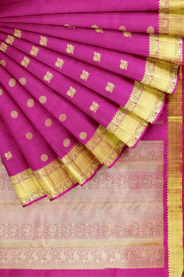 sri kumaran stores kanchipuram silk saree pink saree with golden border 4