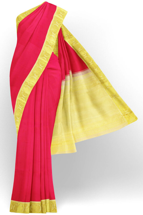 sri kumaran stores kanchipuram silk saree pink saree with golden half white border 1 2