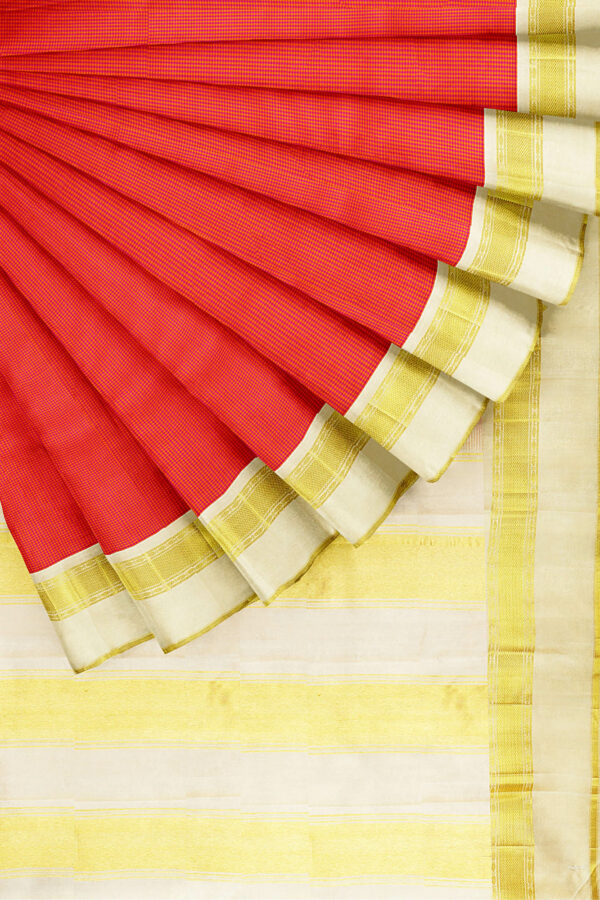sri kumaran stores kanchipuram silk saree red saree with golden half white border 4